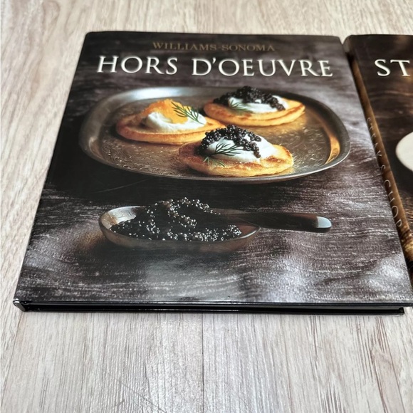 Set of Two Williams Sonoma Cookbooks Steak and Chop and Hors D’Oeuvre - Picture 4 of 12
